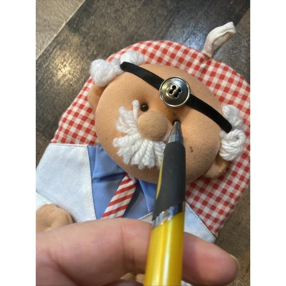 Vintage HotMitt King Dr. M.D. Oven Mitt 3D Character Potholder Novelty 90s Retro